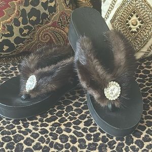 NEW - MINK Sandals with a Beautiful Rhinestone Bling